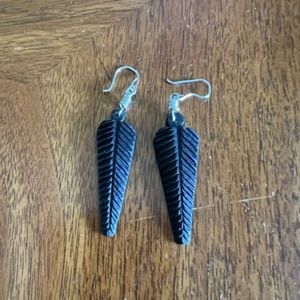 Feather motif earrings